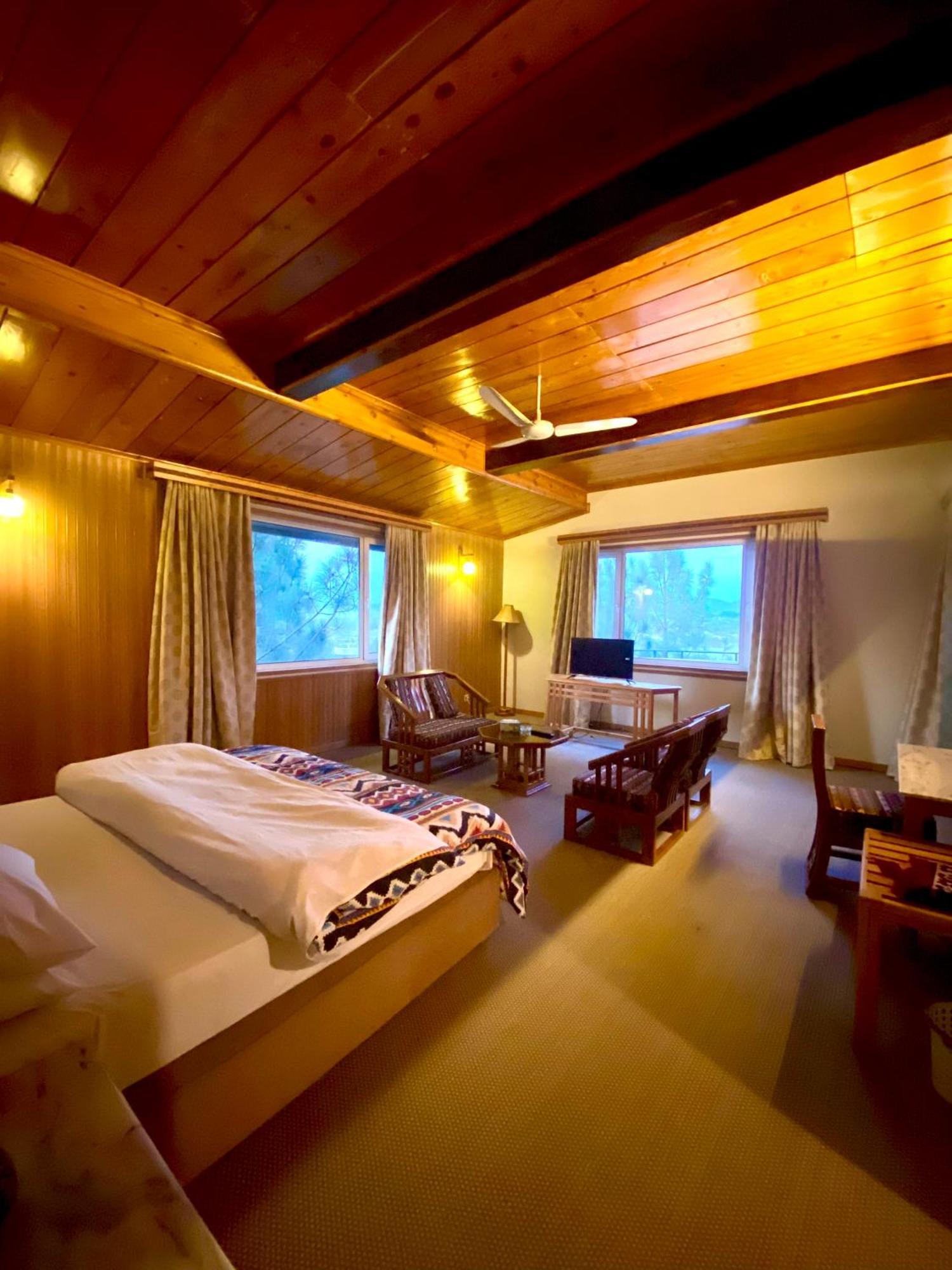Rock City Resort Saidu Sharif Exterior foto