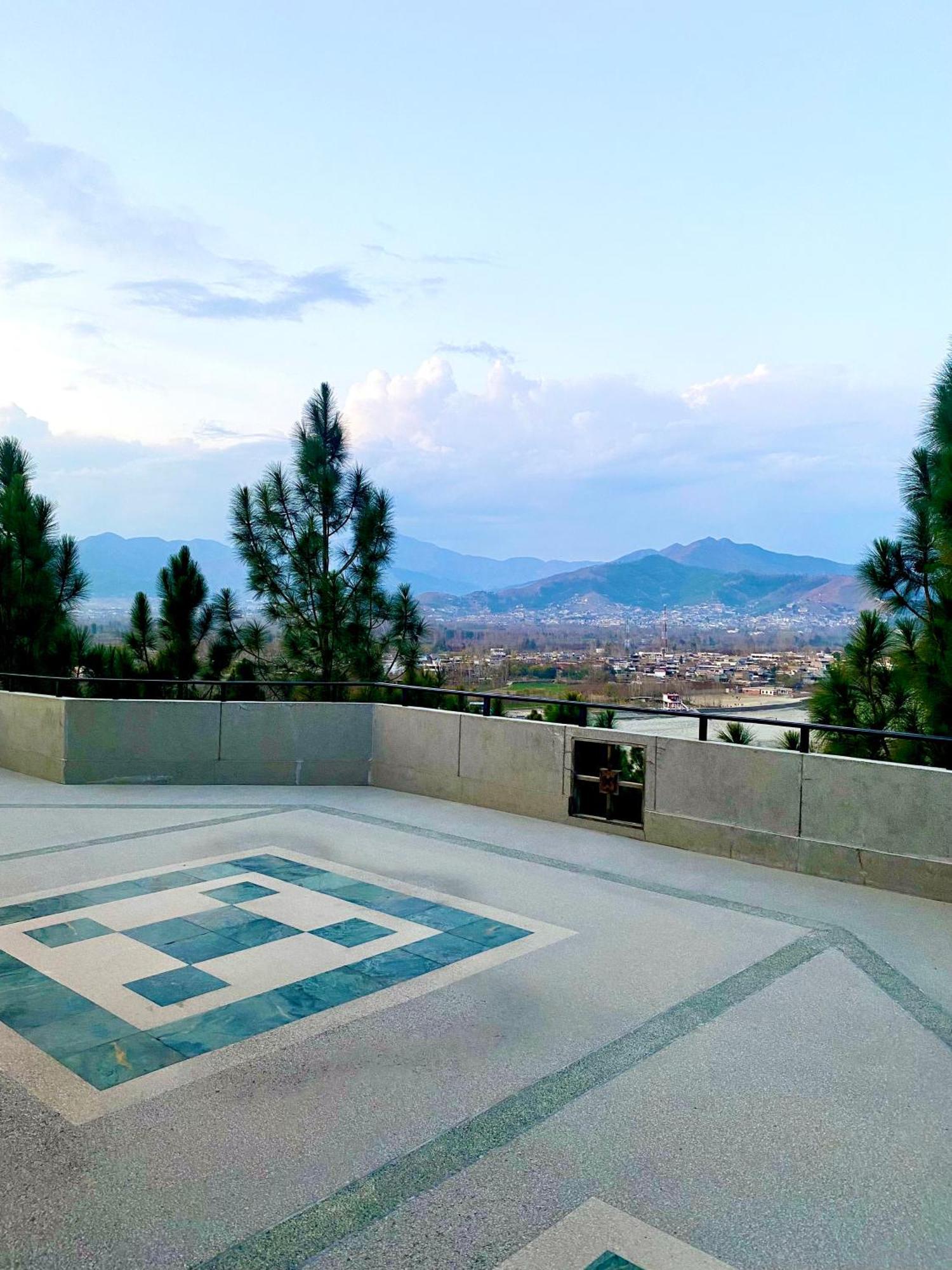 Rock City Resort Saidu Sharif Exterior foto